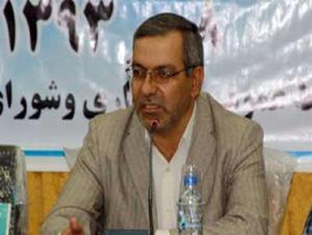 ماشااله احمدی از حضور در انتخابات مجلس انصراف داد