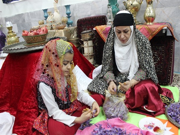 جشنواره مادران سخت کوش، دختران همیار در گناباد برگزار شد + تصاویر