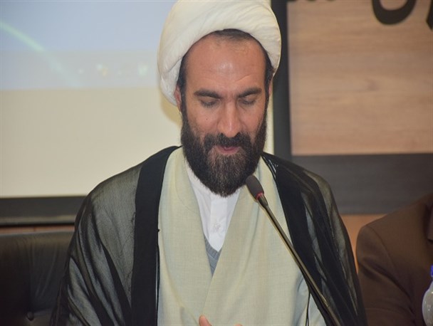 کمرنگ شدن فرهنگ قرآنی زمینه ساز مشکلات اجتماعی و اقتصادی است