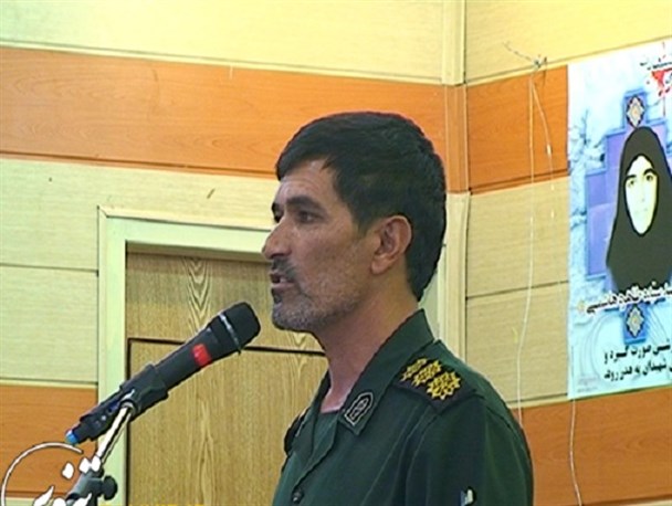 دشمن احساس خطر می کند که با جوانان بسیجی روبرو شود