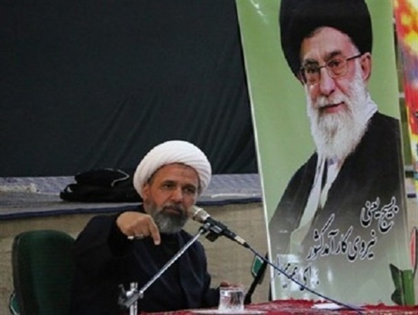 فتنه غده سرطانی کشور است