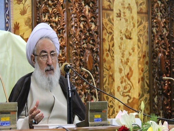 آیت الله شبستری: باید از نشر کتاب‌هایی که ابتذال و فحشا را تبلیغ می‌کنند جلوگیری شود/ توصیه امام جمعه تبریز به خواندن کتب شهید مطهری و علامه طباطبایی