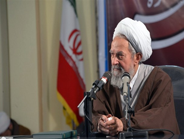 نمایندگان مجلس توجهشان به معزلات و مشکلات کشور باشد/ مطهری حد خود را در مورد آیت الله علم الهدی بشناسد