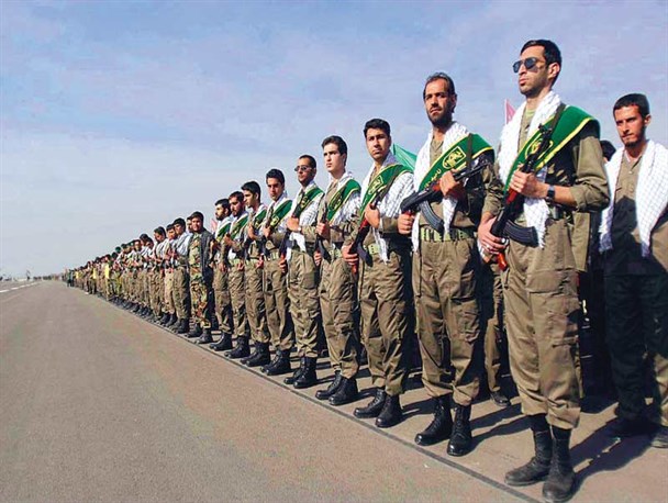 بسیجیان؛قهرمانانی که با خدا معامله می کنند
