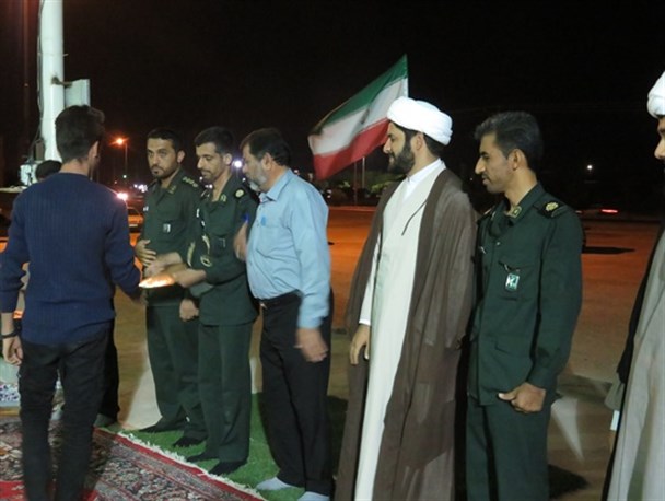 اعضای گروه جهادی شهید حججی در بردستان تجلیل شدند