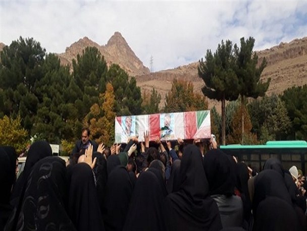 پیکر شهید مدافع حرم «اسماعیل غلامی یاراحمدی» تشییع شد+تصاویر