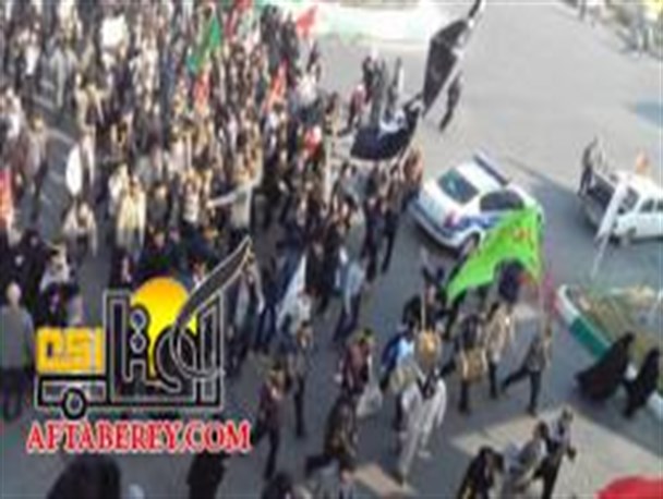 راهپیمایی پرشور تهرانی ها ازمیدان امام حسین(ع) به سمت حرم عبدالعظیم(ع)