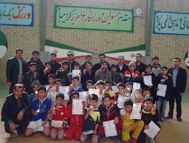سوت پایان مسابقات فوتسال جام وحدت فاروج زده شد