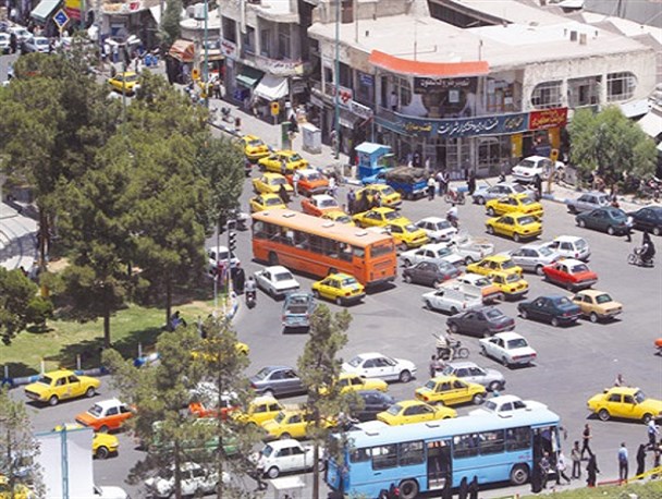 بی نظمی های گسترده در میدان مرکزی قم