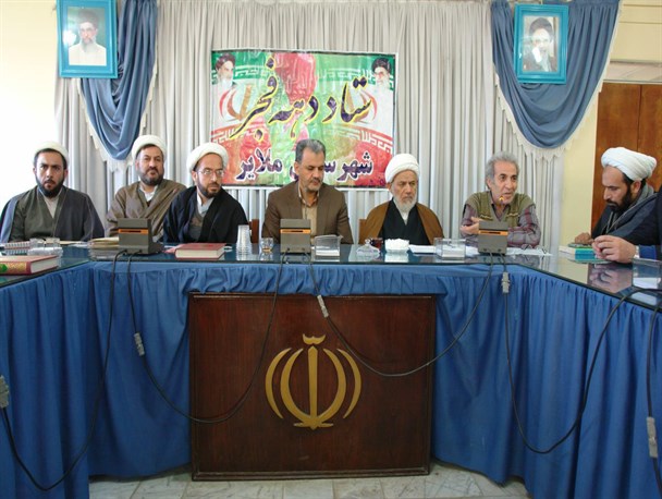 محور پیروزی انقلاب اسلام خواهی وآزادی خواهی بود/ باید مراقب تبلیغات نامزدهای انتخاباتی از برنامه های دهه فجر بود