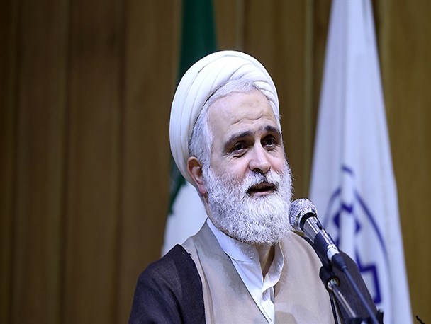 از برجام چیزی جز کاغذ پاره باقی نمانده است /آنها که به مذاکره دل‌خوش کرده‌اند از حوادث منطقه درس بگیرند + عکس نوشت