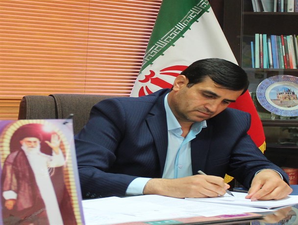 فرماندار ماهنشان؛ قول پیگیری پروژه های نیمه تمام پل های شهرستان را داد/ عدم توسعه در ماهنشان به خاطر بن بست بودن راههای مواصلاتی