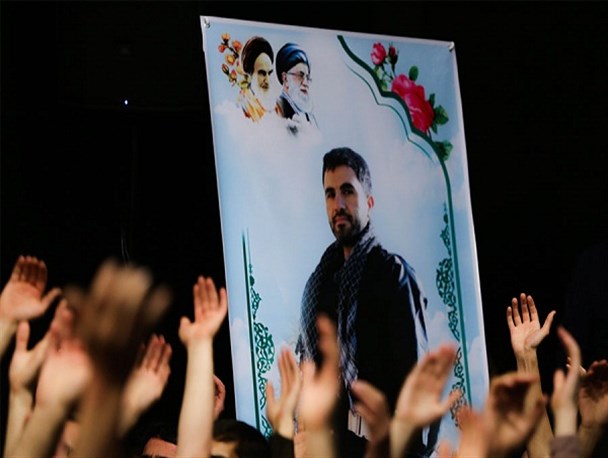 مراسم یادبود شهید مدافع وطن «میرعباسی» در اراک برگزار شد+تصاویر