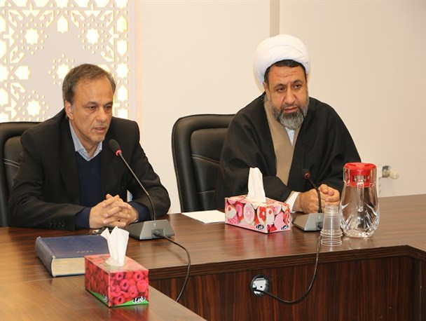 مدیری که خلاف می کند باید عذرخواهی کند/نظام جمهوری اسلامی برای پیشرفت نیاز به مدیران ریسک پذیر دارد