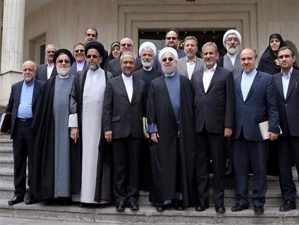 بی تدبیری دولت مشکوک است؟!