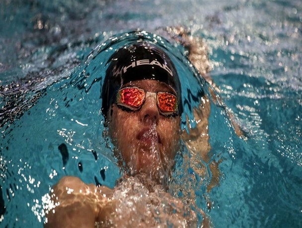 لیگ برتر شنا| رکوردشکنی غلامپور؛ سینا ۱۰۰ متر آزاد کمتر از ۵۱ ثانیه شنا کرد