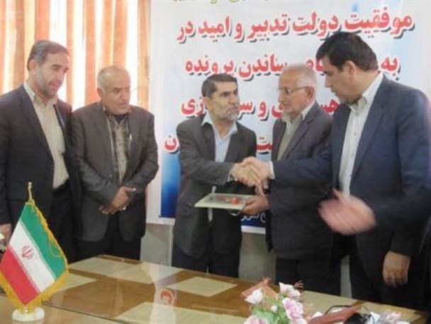 معاون جدید توسعه و پشتیبانی اداره آموزش و پرورش شهرستان بهمئی منصوب شد