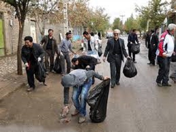 جمع‌آوری ۲۵ تن زباله از حاشیه اتوبان در شهرستان آبیک