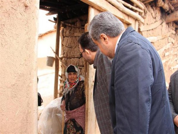 بررسی میدانی مشکلات روستاهای محروم عمارلوی رودبار با حضور مسئولین