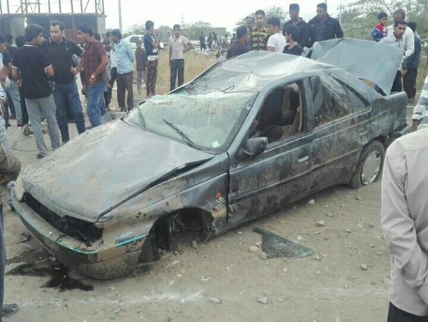 کشته و مصدوم شدن دوجوان در پی واژگونی خودرو در میناب