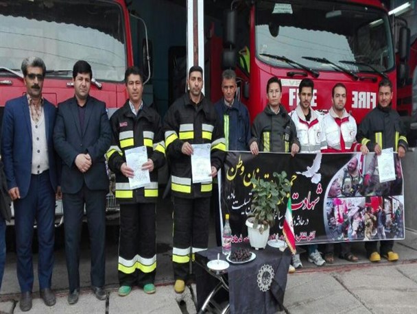 ادای احترام شهردار فرهادگرد به مقام شهدای حادثه پلاسکو
