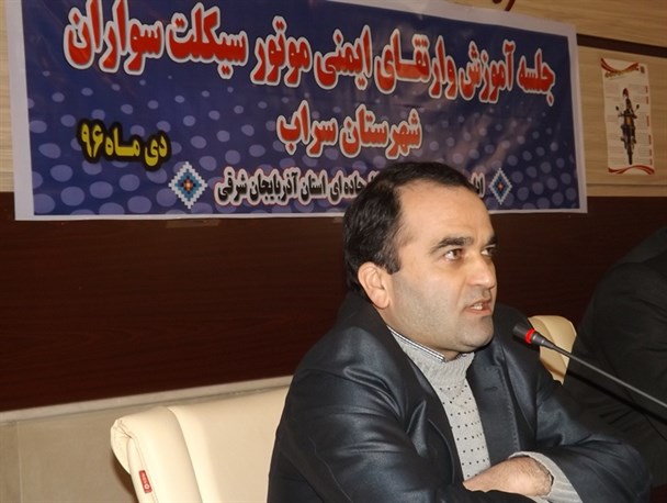 ارائه پکیج رایگان ملزومات ایمنی به موتورسوران سرابی