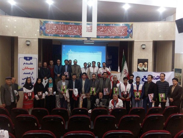 نیروهای داوطلب هلال احمر، مصداق بارز خدمتگزاری هستند