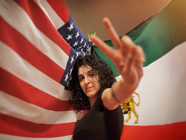 زنی که ادعای نمایندگی افکار عمومی ایران را داشت؛ مزدور اسرائیل از آب در آمد+تصاویر