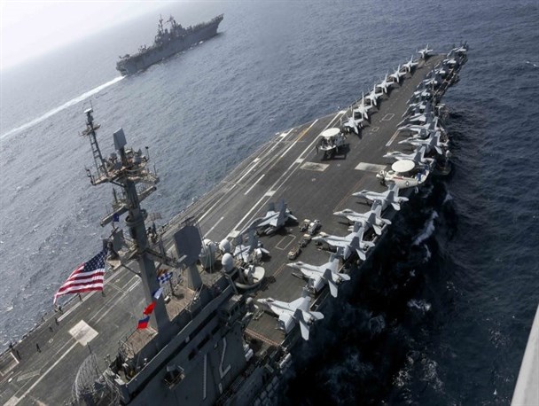 ناو هواپیمابر لینکلن بعد از 295 روز پرسه در منطقه به آمریکا بازگشت