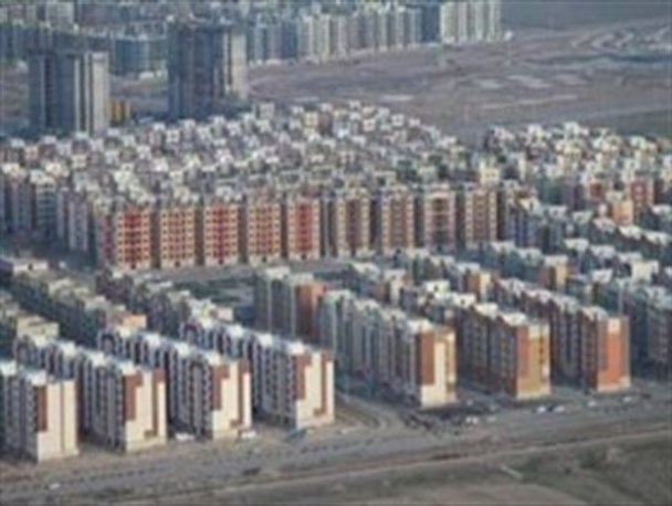 افتتاح ۱۰ هزار واحد مسکن مهر استان قزوین/ مسئولان استان قزوین بر ضرورت ساخت مسکن مناسب و ارزان تاکید کردند