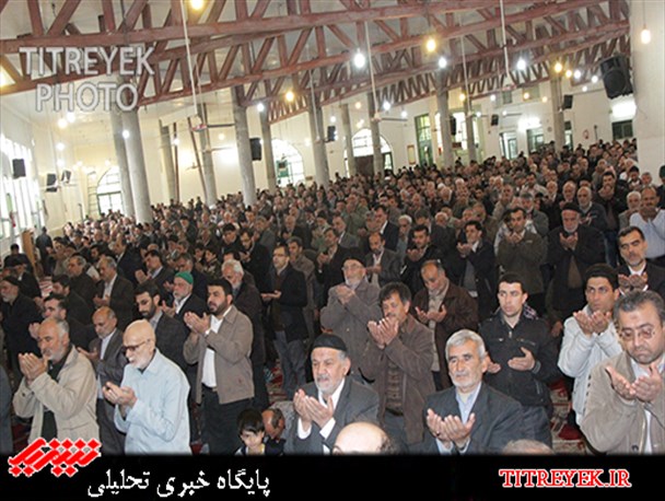 نماز شکر باران در دامغان برگزار شد