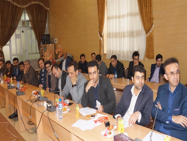 مناظره انتخاباتی در گرمی برگزار شد+تصاویر