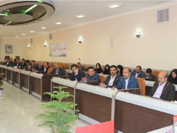 لزوم حمایت از بانوان کارآفرین برخوار/ شهرداری ها به ارائه طرح های ویژه بانوان ملزم شدند