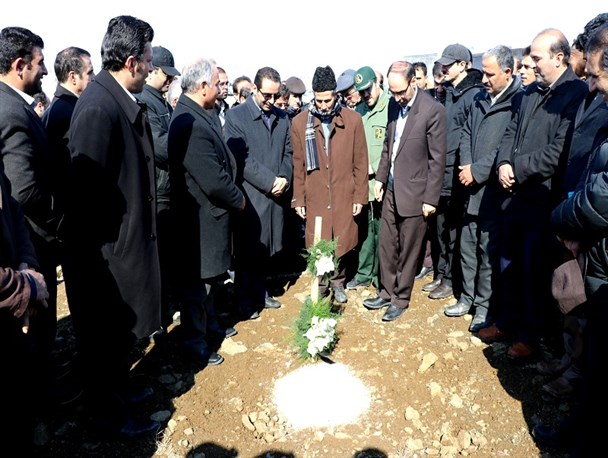 سومین مخزن ۱۰ هزار متر مکعبی آب در شهرستان بناب کلنگ زنی شد+ تصاویر/ فرماندار بناب: تضمین کیفیت و کمیت آب مصرفی بناب تا سال ۱۴۲۵