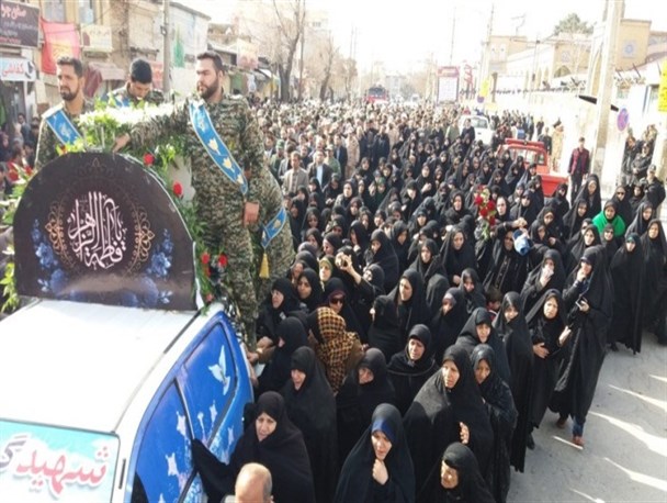 تشییع پیکر شهید گمنام در کرمانشاه+تصاویر