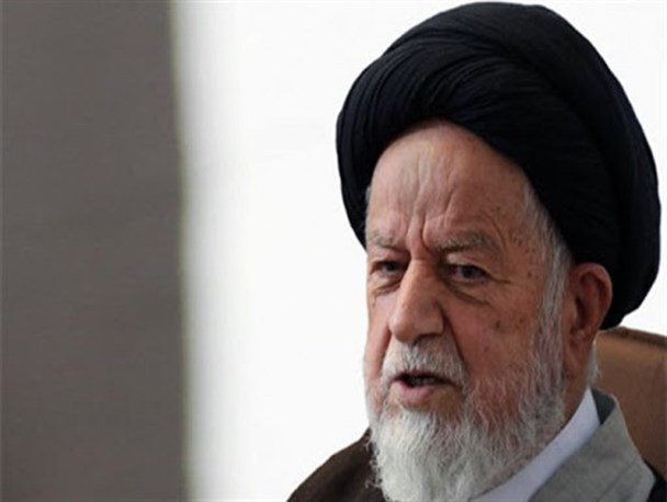 مردم با حفظ وحدت دشمنان را ناامید کنند/ ضرورت حضور حداکثری پای صندوق‌های رأی
