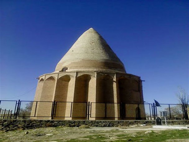 امامزاده اظهر درجزین جاذبه ی گردشگری ناشناخته در شهرستان رزن/تصاویر