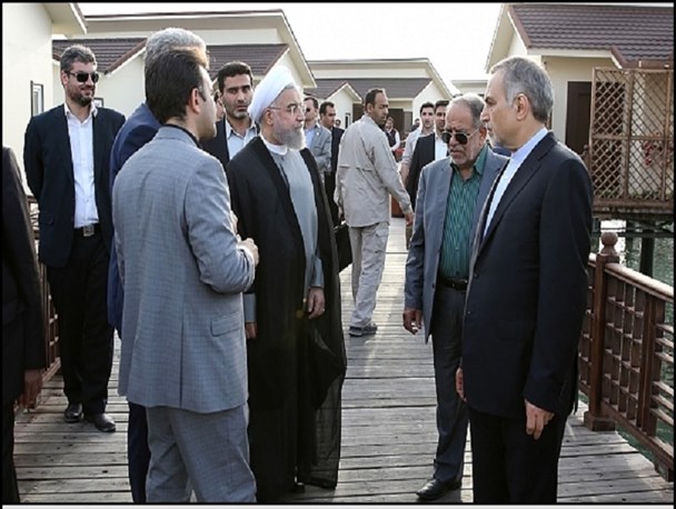 رئیس جمهور از پروژه های عمرانی و زیرساختی در کیش بازدید کرد