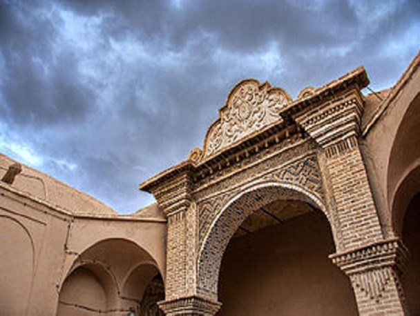 علاقه مندان تاریخ، اردکان را مقصد سفر خود قرار دهند/ الحق که اردکان؛ دارالولایه است