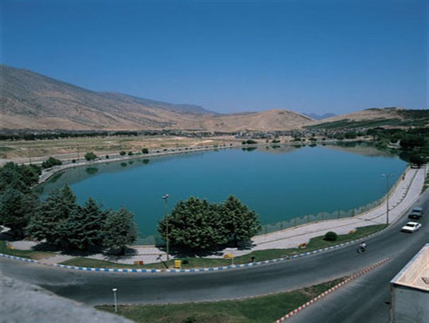 سرزمین آبشارها و تالاب ها