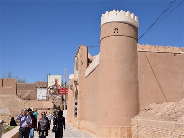 چاپارخانه‌ی میبد؛ جلوه شکوه تاریخ و تمدن تاریخ پست