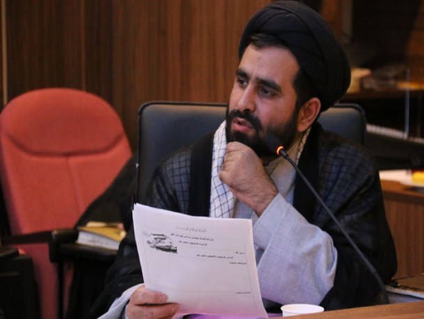 مشکل اصلی بافق بحث فرهنگ است/اقتصاد مقاومتی یک مکتب اقتصادی است