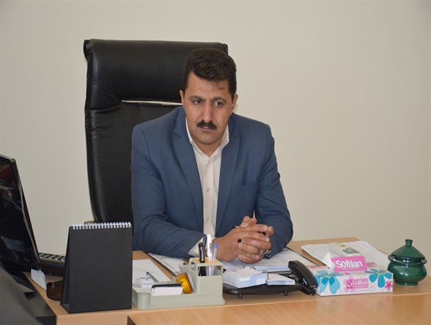 پوستر، برشور، ساک دستی و پازل؛ هدیه به مسافران عبوری از نی ریز
