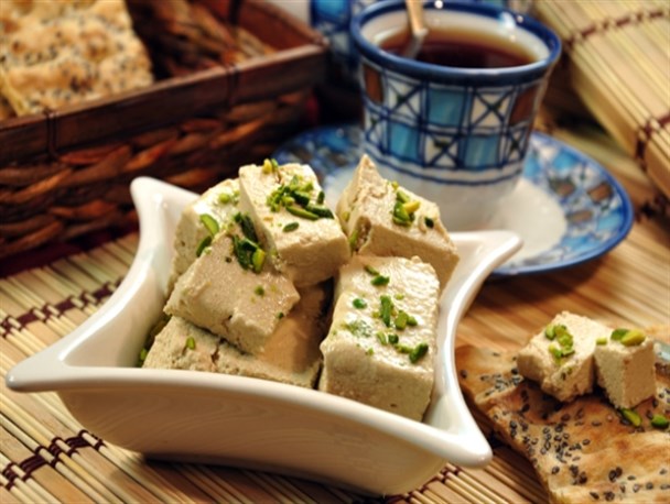 محصولات کنجدی سوغات بینظیر و مغذی استان یزد