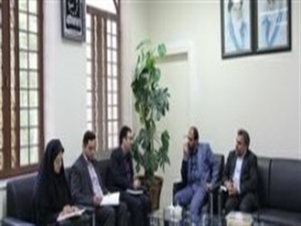 مدیر کل دفتر امور اجتماعی و فرهنگی استانداری با شهردار یزد دیدار کرد