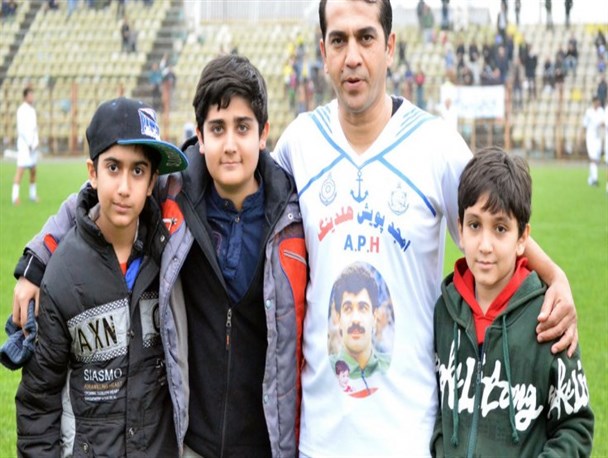 اولادی عضوی از خانواده بزرگ ملوان بود