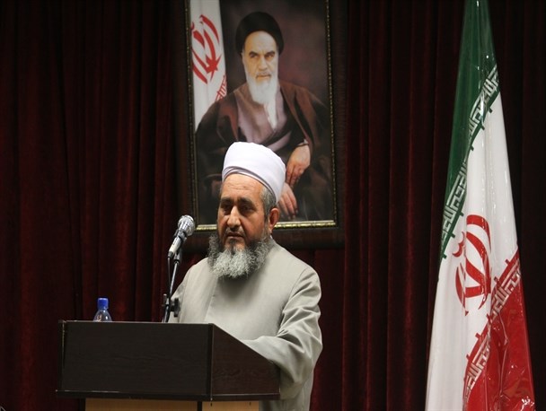 حضرت علی(ع) نور چشم همه مسلمانان جهان است