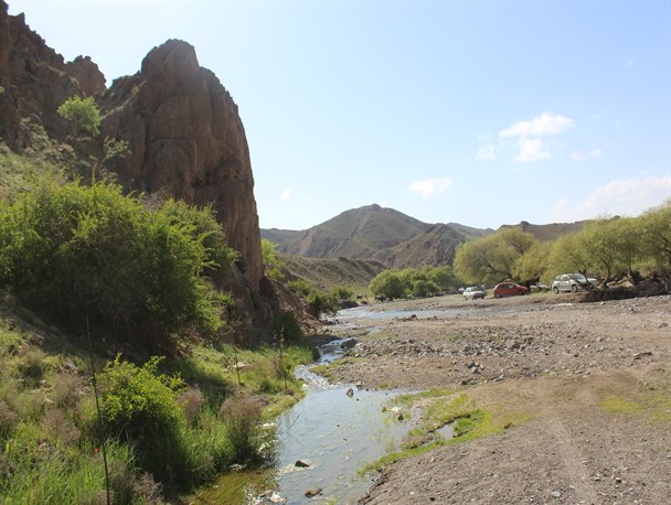 طبیعت زیبای بهاری در تفرجگاه کال سوهه  "فتح آباد رشتخوار"+ تصاویر