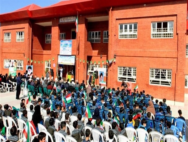 خیران اردبیل 382 مدرسه ساخته اند/کمبود فضای آموزشی در پارس آباد بحرانی است