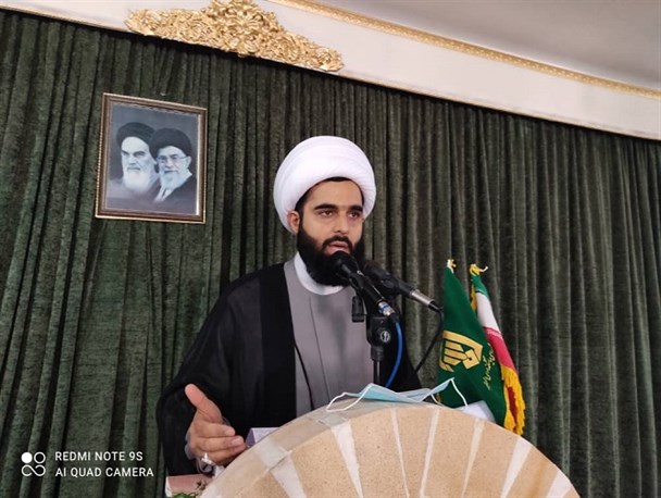 نبود سیمان در سیریک موجب تعطیلی کارگاه ها و بیکاری صدها کارگر شده/ تشکیل صف مرغ و سیمان در شهرستان در شان مردم نیست